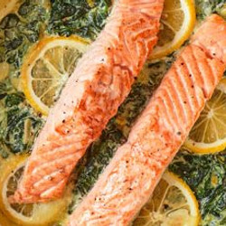 Creamy Garlic, Lemon &amp; Spinach Salmon