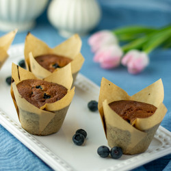Moist White Chocolate Muffins With Blueberry