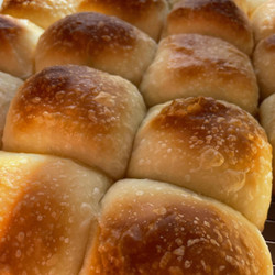 Sourdough Dinner Rolls