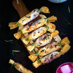 Cranberry And Brie Filo Crackers | Video