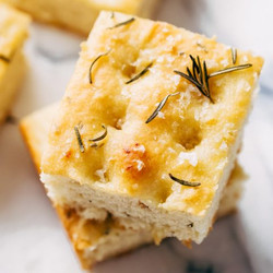 Roasted Garlic Rosemary Focaccia Bread