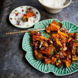 Mishti Kumra Bhaja (pumpkin With Nigella) vego main side