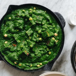 Spinach And Chickpea Curry With Paneer