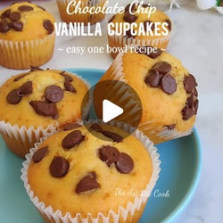 Chocolate Chip Vanilla Cupcakes