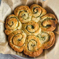 Garlic Swirl Rolls (yeast Free)