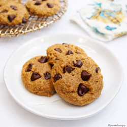 Vegan Oat Flour Chocolate Chip Cookies