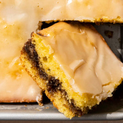 Honey Bun Cake