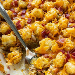 Bacon &amp; Cheeseburger Tater Tot Casserole