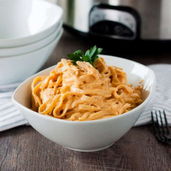 Crockpot Buffalo Chicken Pasta