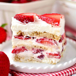 Gluten Free Strawberry Shortcake Icebox Cake