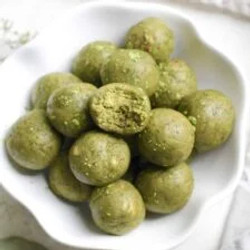 Matcha Cookie Dough Energy Bites