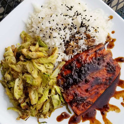 Balsamic-glazed Salmon Fillets