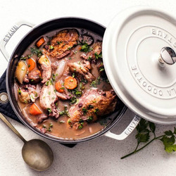 Coq Au Vin (kip In Rodewijnsaus)
