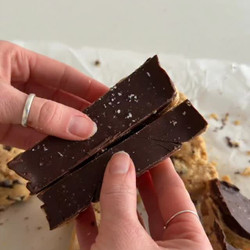 Low Sugar Peanut Butter Chocolate Protein Bars