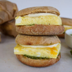 Meal Prep Pesto Mozzarella Breakfast Sandwiches