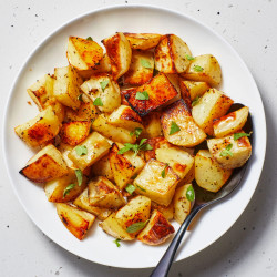 Greek Potatoes With Lemon And Garlic (patates Riganates)