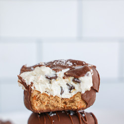 Healthy No-bake Cookie Dough Bars