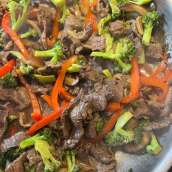 Beef &amp; Shiitake-broccoli Stir Fry