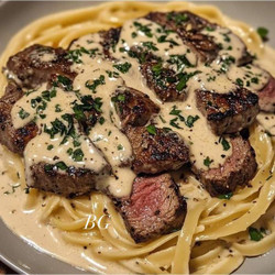 Savory Steak Gorgonzola Alfredo With Creamy Parmesan Sauce