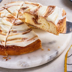 Cinnamon Roll Cake