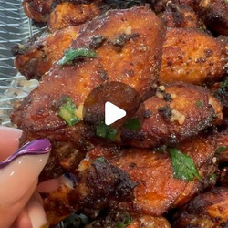 Air Fryer Bourbon Garlic Hot Wings