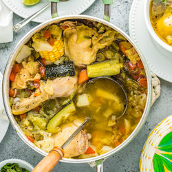 Caldo De Pollo