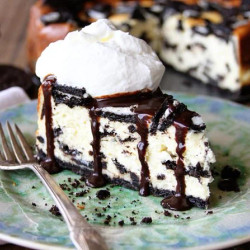 Easiest Oreo Cheesecake