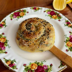 East-meets-west Spanakopita Rice Paper Spiral