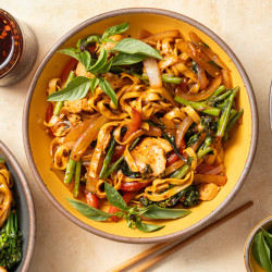 Sweet &amp; Spicy Basil Noodles With Chicken