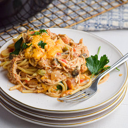 Slow Cooker Chicken Spaghetti