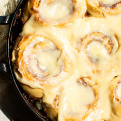 Gooey Cinnamon Rolls (soft, Fluffy &amp; Easy!)