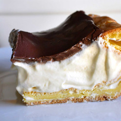 Eclair Cake With Chocolate Ganache