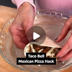 Taco Bell Mexican Pizza