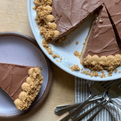 Copycat Costco Chocolate Peanut Butter Pie