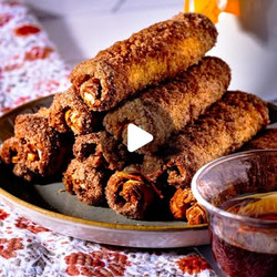 Cheesecake Stuffed French Toast Roll Ups