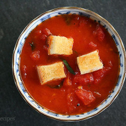 Stewed Tomatoes With Butter Toasted Croutons