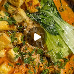 Cosy Spicy Gingery Broth With Crispy Tofu