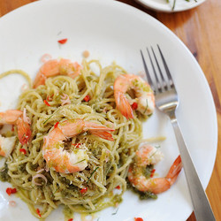 Spaghetti Alla Laksa Pesto