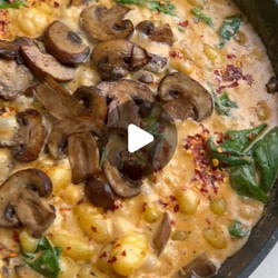 Mushroom And Spinach, Creamy Gnocchi Pasta