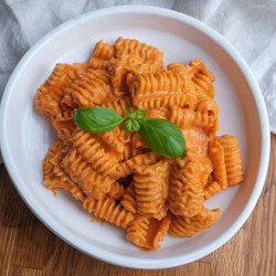 Vegan Creamy Capsicum Pasta