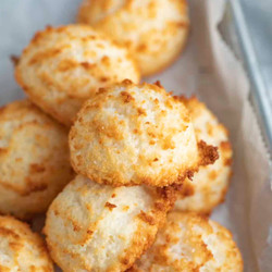 Coconut Macarons
