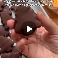 Reese's Peanut Butter Christmas Trees