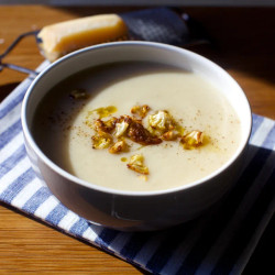 Silky Cauliflower Soup