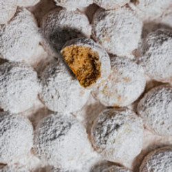 Hazelnut Cinnamon Mexican Wedding Cookies