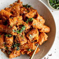 Vegan Vodka Sauce With Pasta