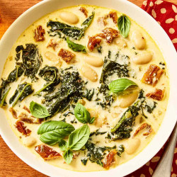 Marry Me White Bean Soup With Kale vego