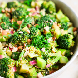 Easy Broccoli Salad