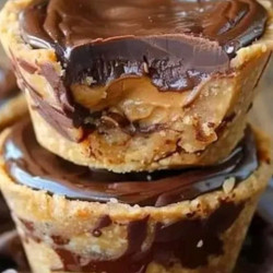 Gourmet Chocolate Peanut Butter Cups