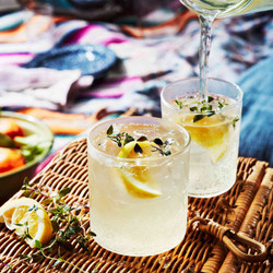 Ginger-thyme Sparkling Lemonade