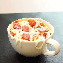 Microwave Mug Pizza